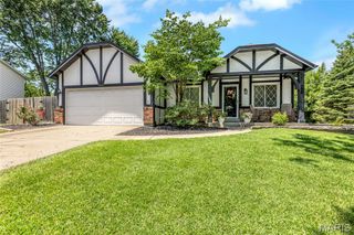 1001 Driftwood Trails Drive, Hazelwood, MO 63031