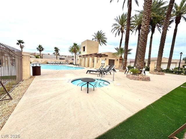 9172 Long Island Street, Las Vegas, NV 89123