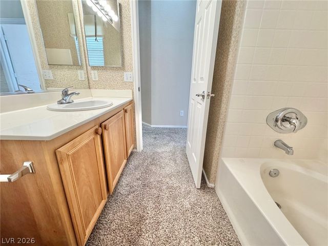 9172 Long Island Street, Las Vegas, NV 89123