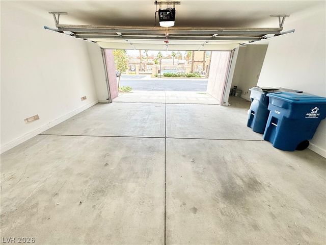 9172 Long Island Street, Las Vegas, NV 89123