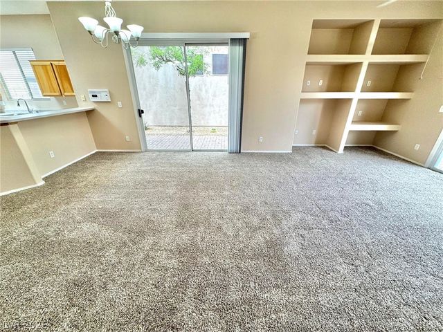 9172 Long Island Street, Las Vegas, NV 89123
