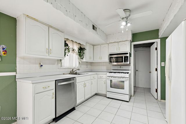 12 Village Drive, Matawan, NJ 07747