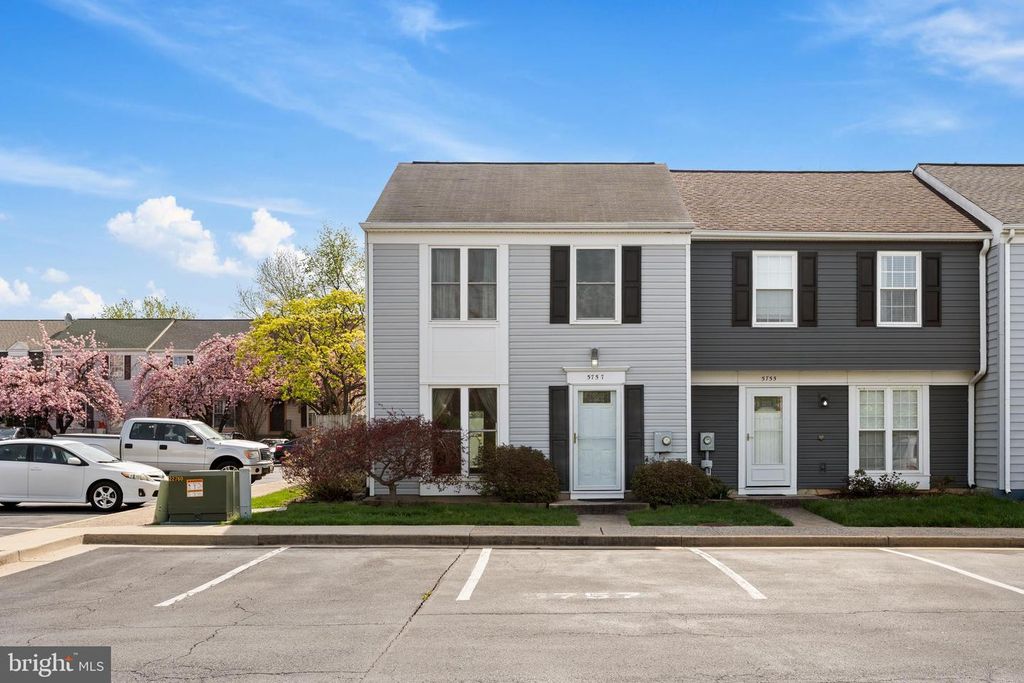 Image 1 of property listing at 5757 SUNSET VIEW LN, Frederick, MD 21703