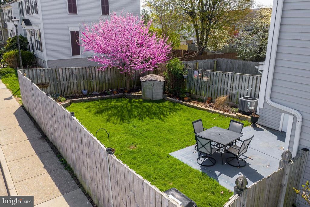 Image 24 of property listing at 5757 SUNSET VIEW LN, Frederick, MD 21703