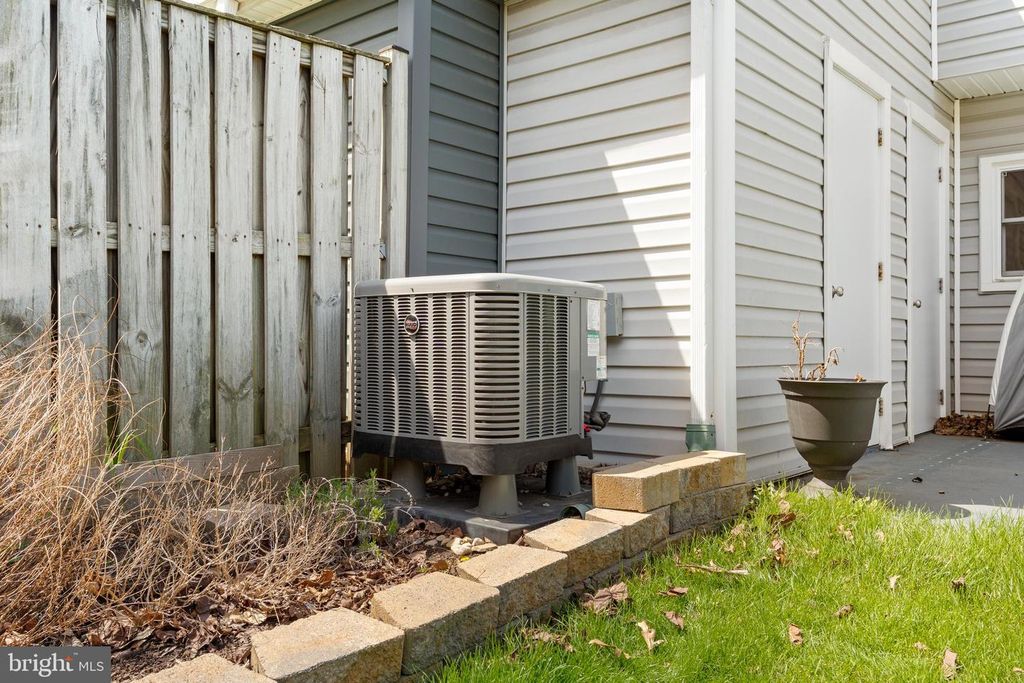 Image 29 of property listing at 5757 SUNSET VIEW LN, Frederick, MD 21703