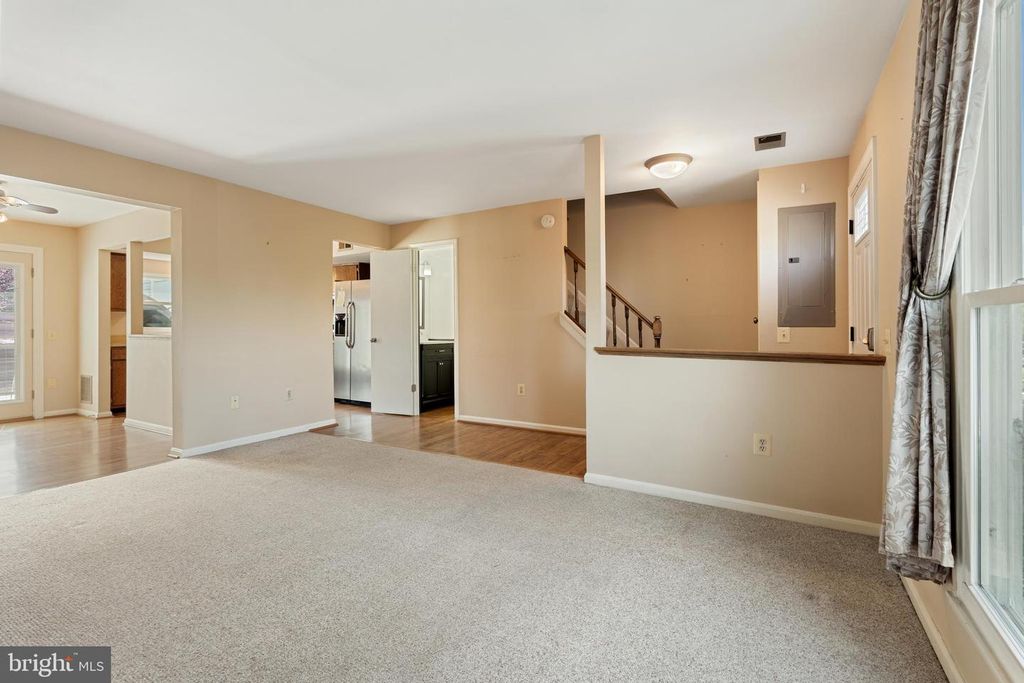 Image 6 of property listing at 5757 SUNSET VIEW LN, Frederick, MD 21703