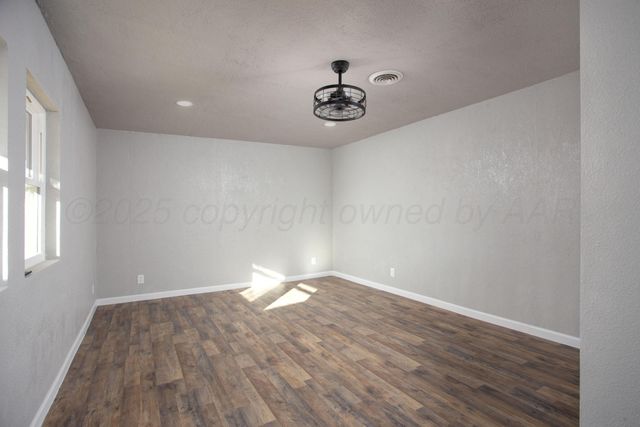 2701 Comanche Trail, Pampa, TX 79065