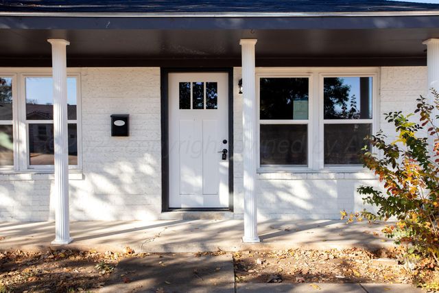 2701 Comanche Trail, Pampa, TX 79065