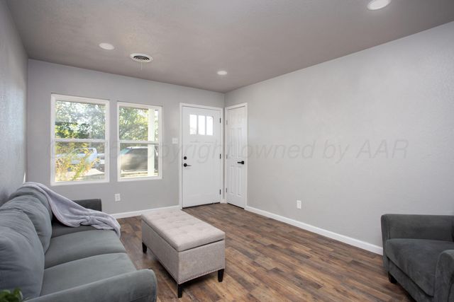 2701 Comanche Trail, Pampa, TX 79065