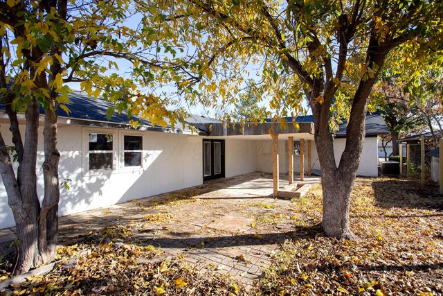 2701 Comanche Trail, Pampa, TX 79065