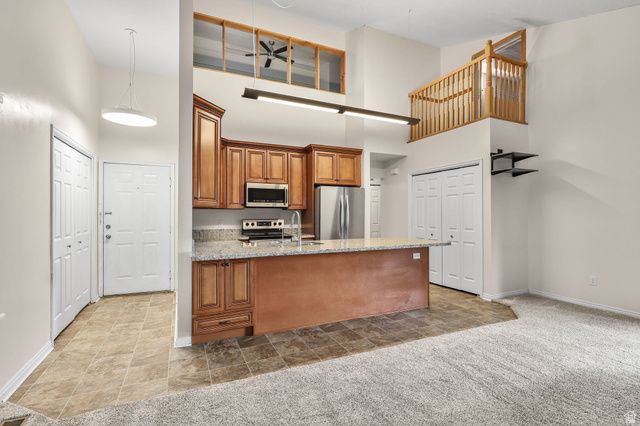 9153 S JEFFERSON PL, Sandy, UT 84070