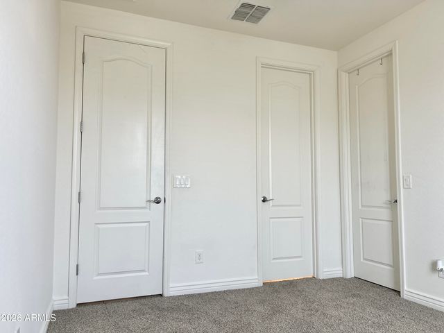 10622 E WAVELENGTH Avenue, Mesa, AZ 85212