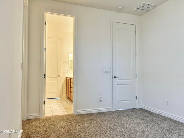 10622 E WAVELENGTH Avenue, Mesa, AZ 85212