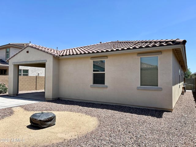 10622 E WAVELENGTH Avenue, Mesa, AZ 85212