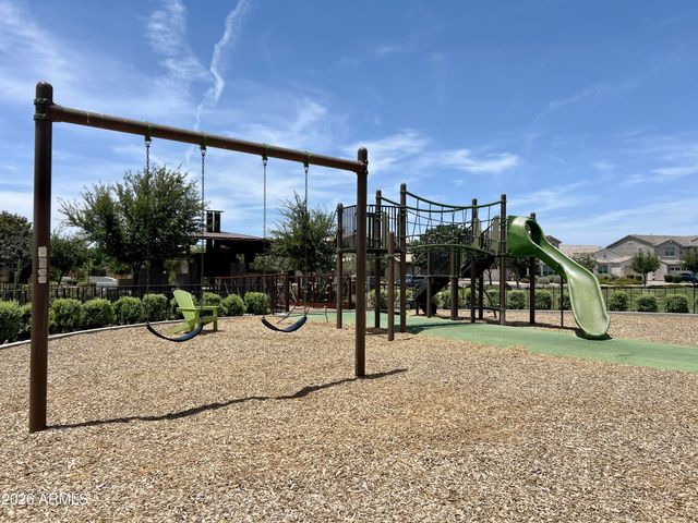 10622 E WAVELENGTH Avenue, Mesa, AZ 85212