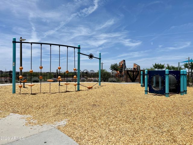 10622 E WAVELENGTH Avenue, Mesa, AZ 85212