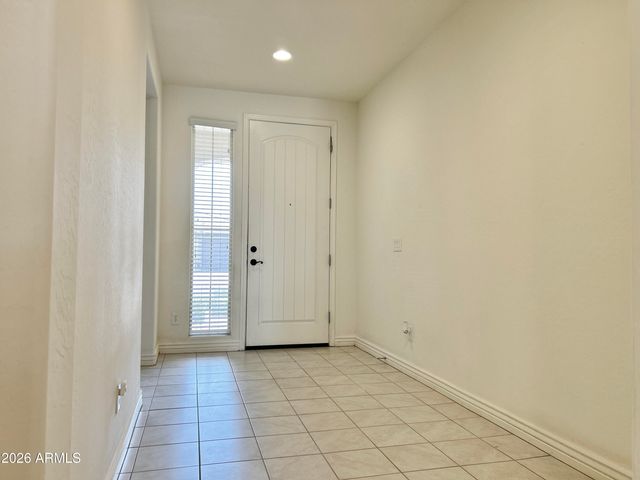 10622 E WAVELENGTH Avenue, Mesa, AZ 85212