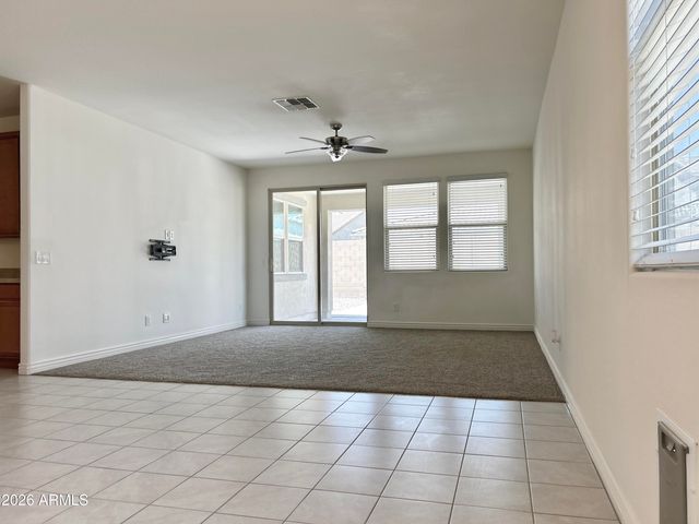 10622 E WAVELENGTH Avenue, Mesa, AZ 85212