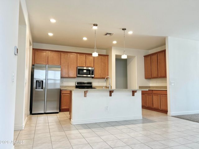10622 E WAVELENGTH Avenue, Mesa, AZ 85212