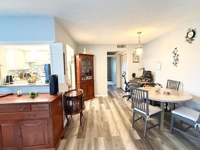228 Canterbury J, West Palm Beach, FL 33417