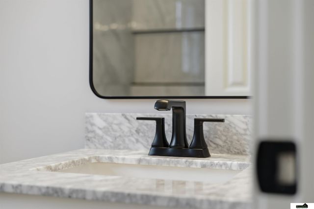 10831 N 136th Street, Waverly, NE 68462