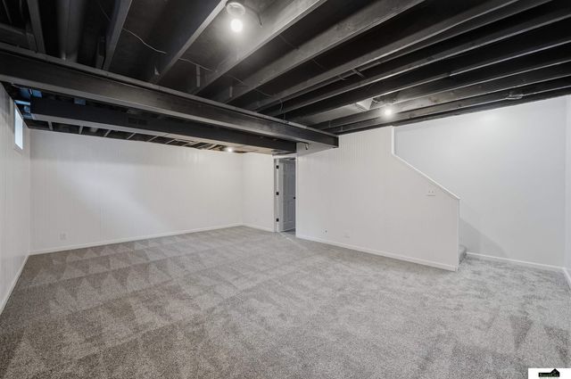 10831 N 136th Street, Waverly, NE 68462