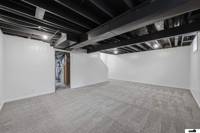 10831 N 136th Street, Waverly, NE 68462