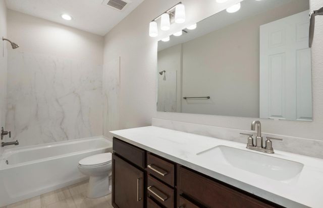 572 Amatista Loop SE, Rio Rancho, NM 87124