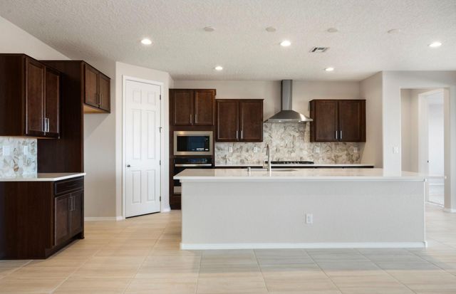 572 Amatista Loop SE, Rio Rancho, NM 87124