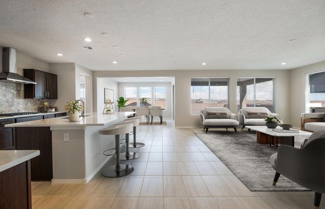 572 Amatista Loop SE, Rio Rancho, NM 87124