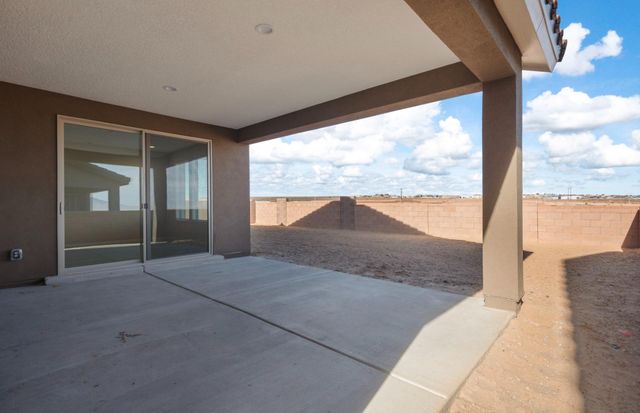 572 Amatista Loop SE, Rio Rancho, NM 87124