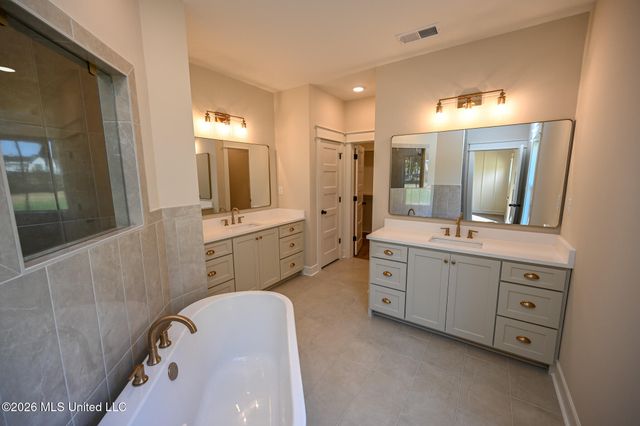 124 Oakworth Drive, Hernando, MS 38632