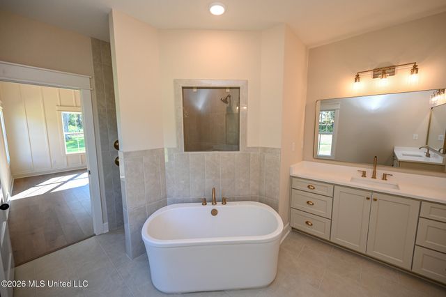 124 Oakworth Drive, Hernando, MS 38632