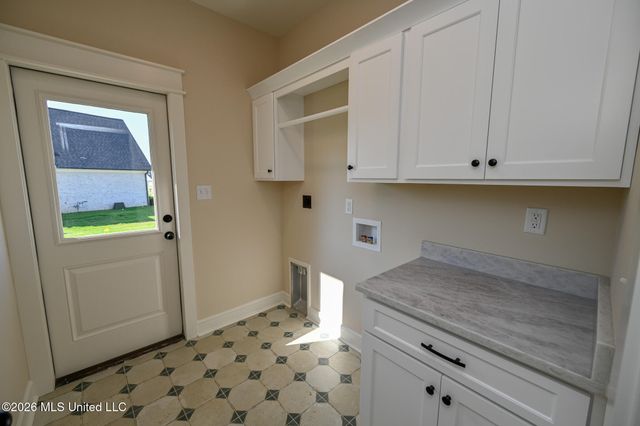 124 Oakworth Drive, Hernando, MS 38632