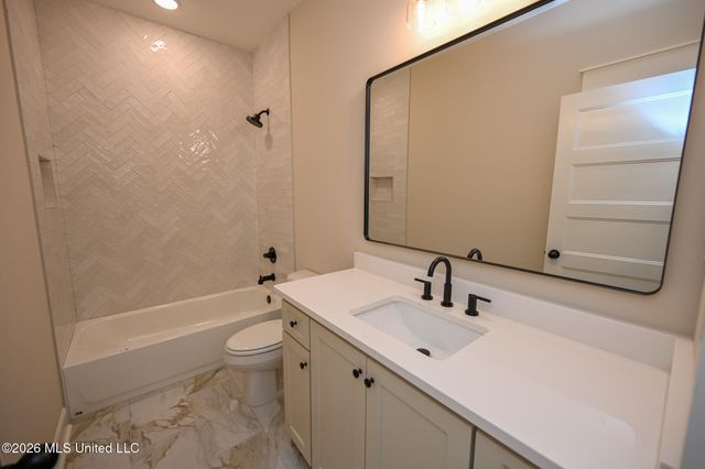 124 Oakworth Drive, Hernando, MS 38632