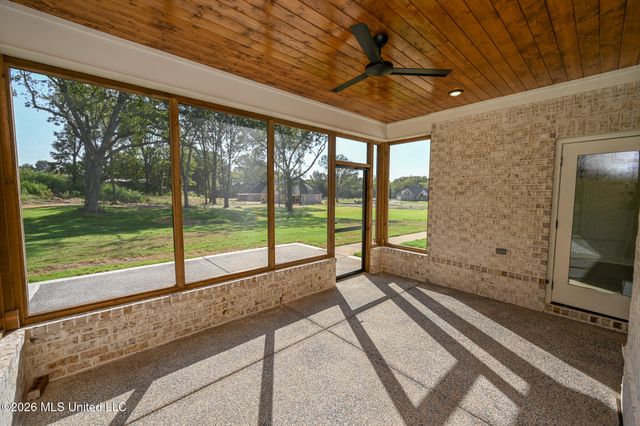 124 Oakworth Drive, Hernando, MS 38632