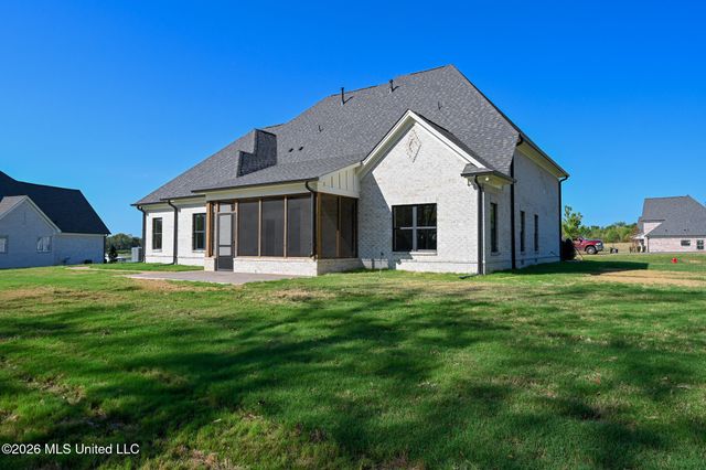 124 Oakworth Drive, Hernando, MS 38632