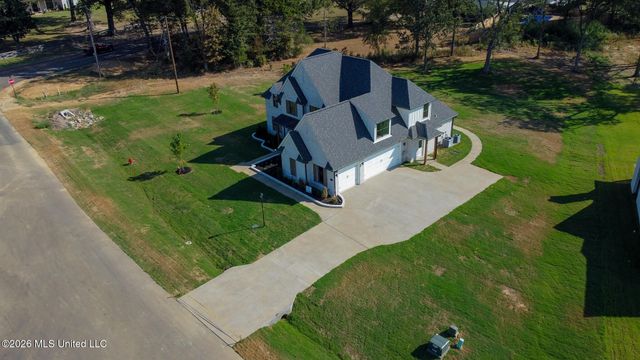124 Oakworth Drive, Hernando, MS 38632