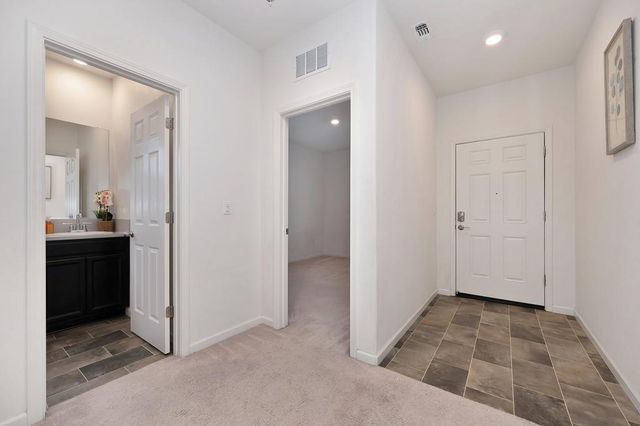 7000 Star Trail Way, Roseville, CA 95747