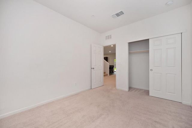 7000 Star Trail Way, Roseville, CA 95747