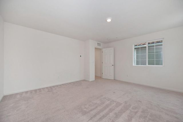 7000 Star Trail Way, Roseville, CA 95747