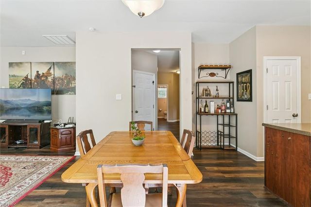 210 Linfoot CT, Williamsburg, VA 23185