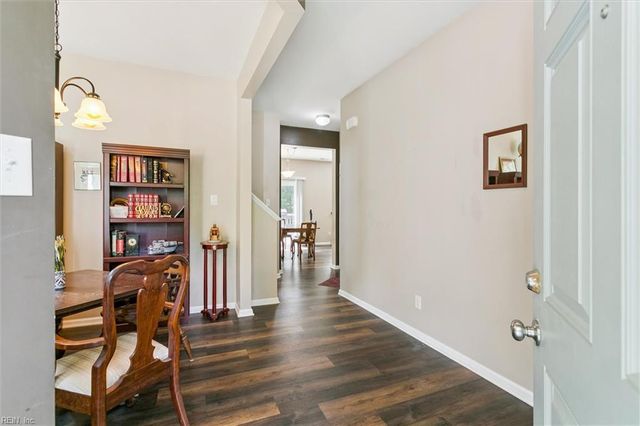 210 Linfoot CT, Williamsburg, VA 23185