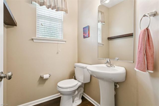 210 Linfoot CT, Williamsburg, VA 23185