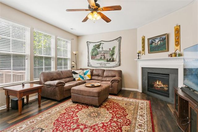 210 Linfoot CT, Williamsburg, VA 23185