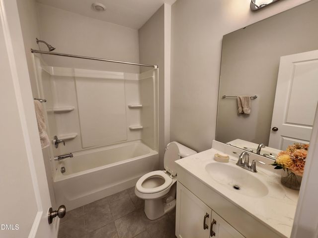 2860 Hunter Woods Drive, Apex, NC 27502