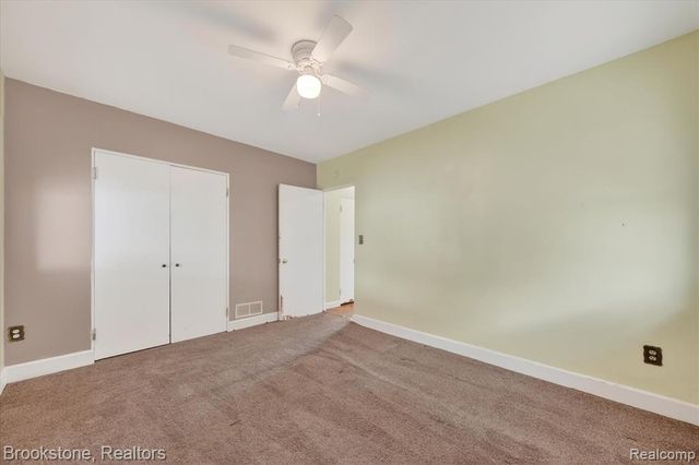 24304 Carlysle Street, Dearborn, MI 48124