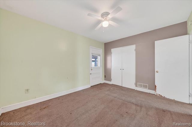 24304 Carlysle Street, Dearborn, MI 48124