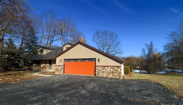 28609 Martha COURT, Waterford, WI 53185