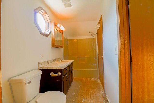 28609 Martha COURT, Waterford, WI 53185